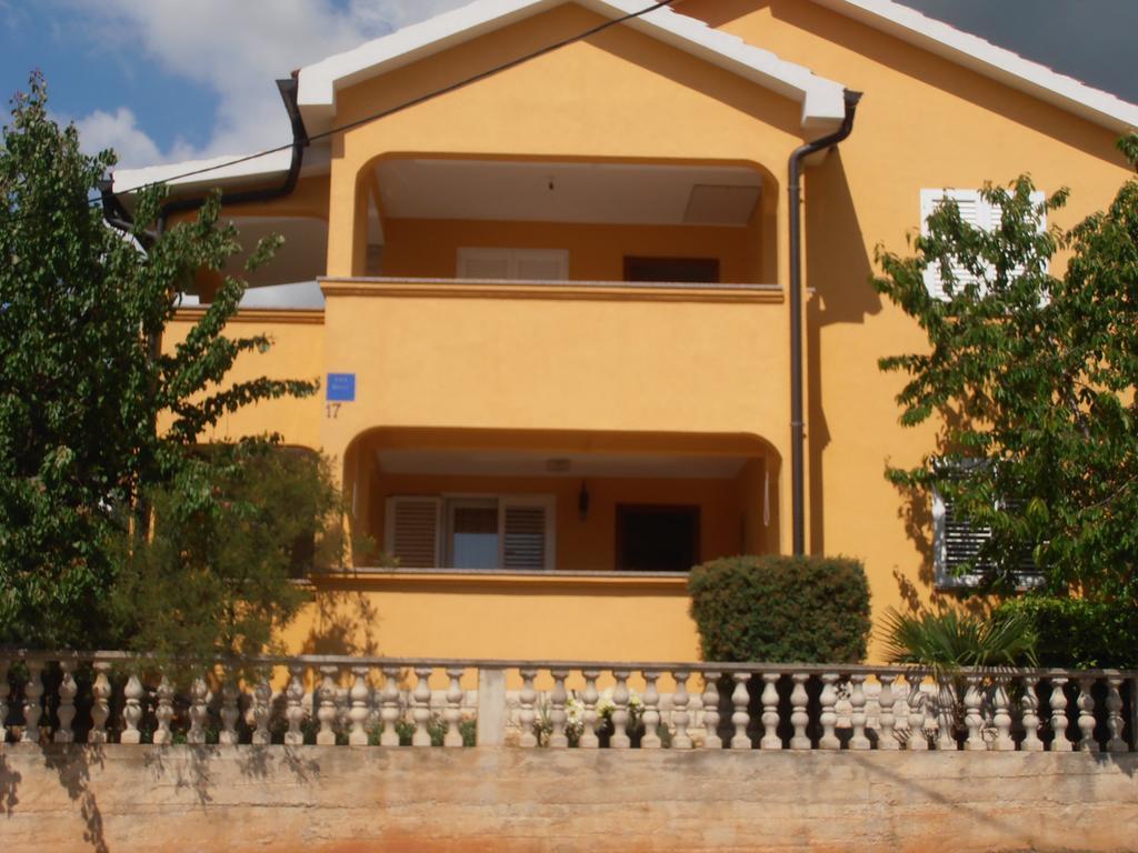Apartment M&M Gornji Karin Exterior foto